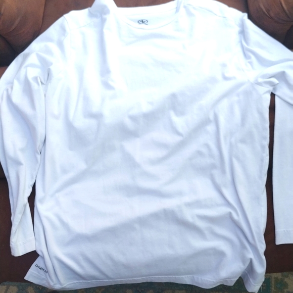 Long sleeve shirt - Picture 1 of 3